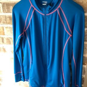 Danskin Now Semi Fitted Pullover ✨